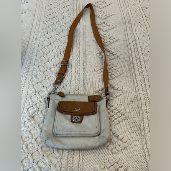 Coach white and tan cross body purse - Picture 2 of 7